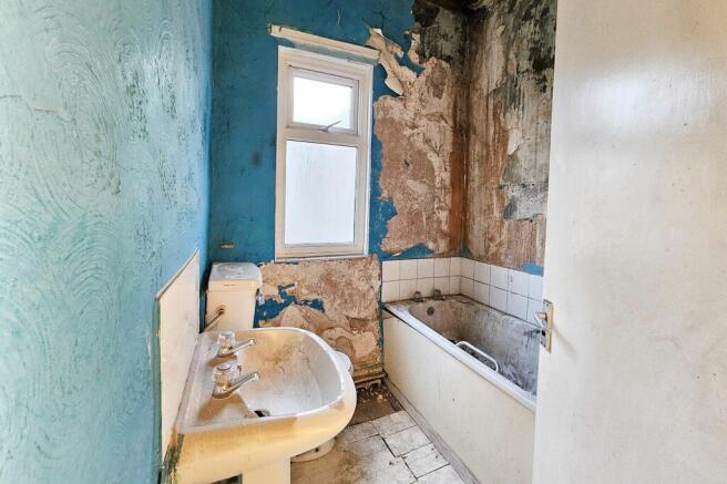8a & 8B Hector Road, Longsight, Manchester, M13 0QN