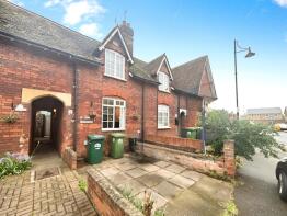 6, Mill Cottages, Wraysbury Road, Staines-upon-thames TW18 4XP