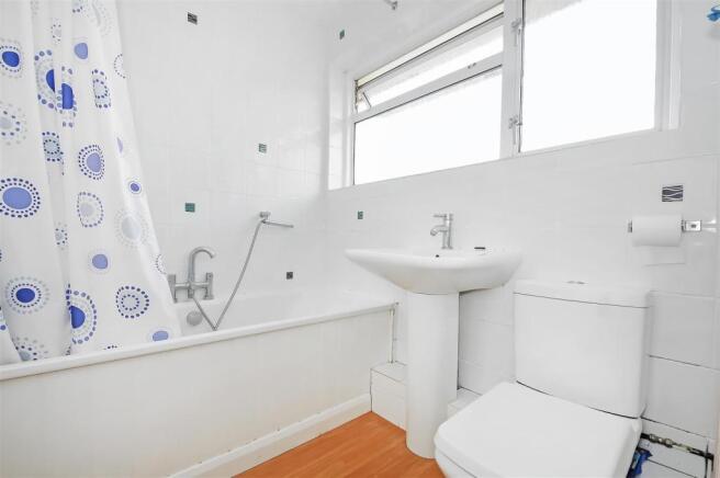 Bathroom.jpg