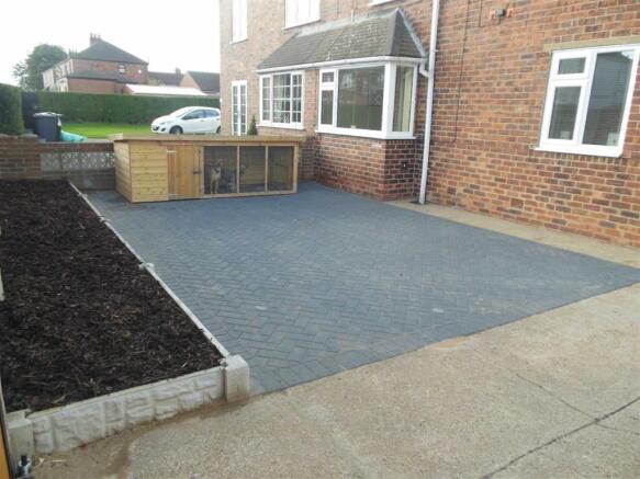 Front garden: