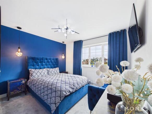 CAM01420G0-PR0815-STILL017.jpg