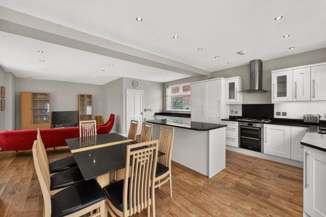 Priory Road, Bowdon photo 4
