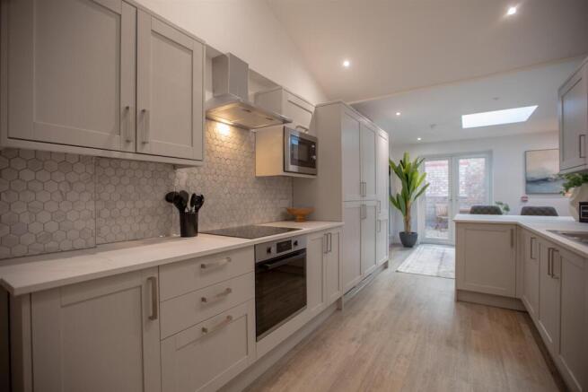 Kitchen(1).jpg