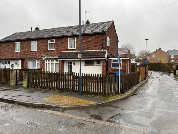 3-bed semi-detached on Mornington Cresent, Mackworth, £175,000