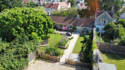 Ashton Road, Hilperton, BA14