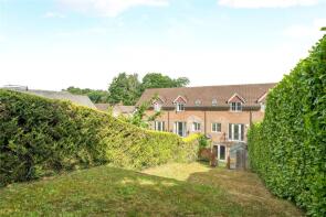2, Holmwood Heights, Kings Road, Haslemere GU27 2QD