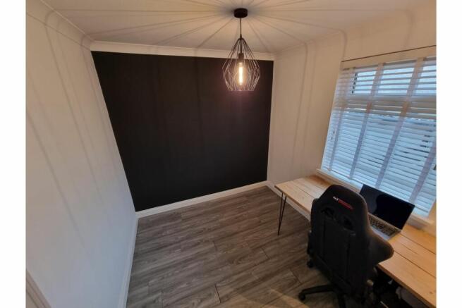Bedroom Three/Study