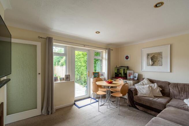 25 Mayfield-10 EDIT living room.jpg