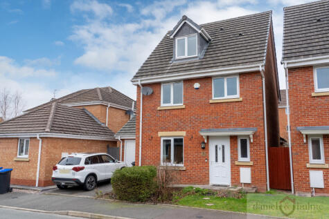 3 Clover Grove, Leekbrook