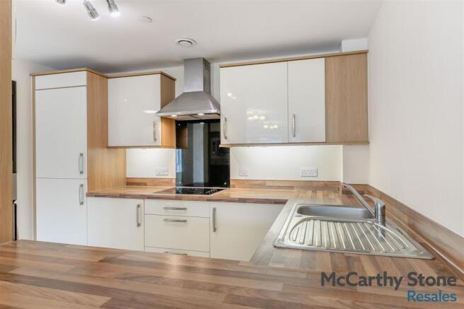 1 bed Flat for sale Image 7