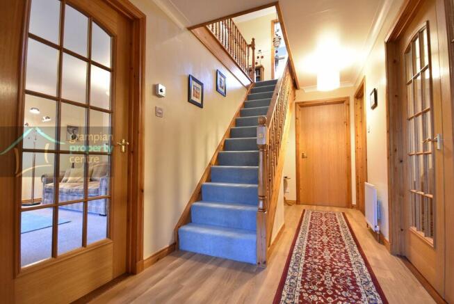 hallway .JPG