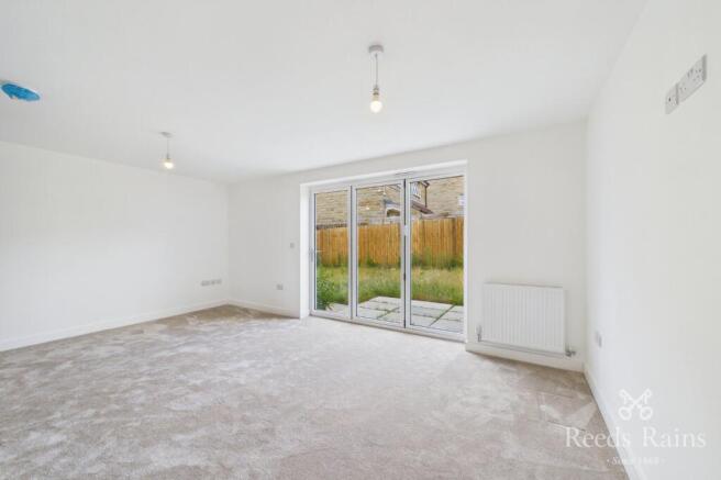 4 bed Detached for sale Image 11