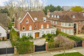 5 Cardinal House, The Bishops Avenue, East Finchley, London N2 0AP