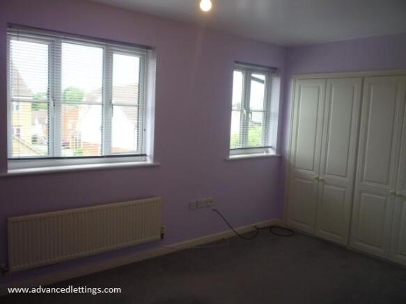 MAIN BEDROOM