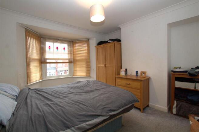 4 bed Terraced for sale Image 11