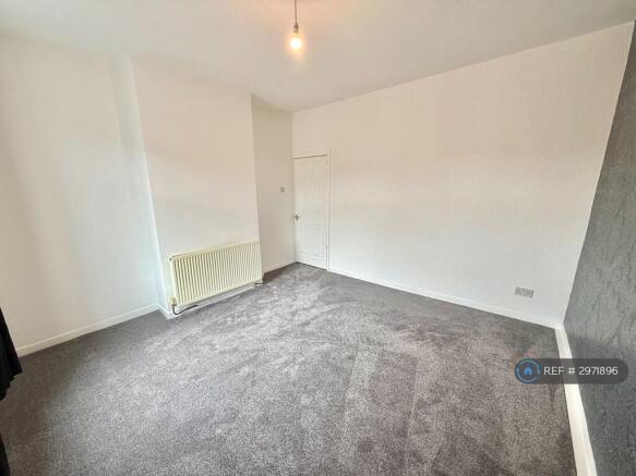 2 bed Terraced to rent Image 9