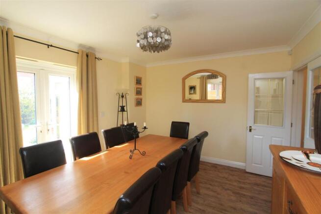Dining Room.JPG