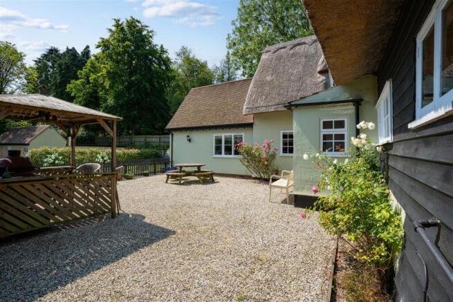 End Cottage-20.jpg