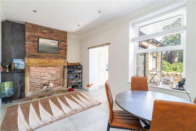 3 bed Semi-Detached for sale Image 4