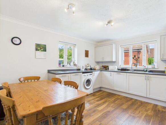Andrew Burtts Close, Framlingham photo 4