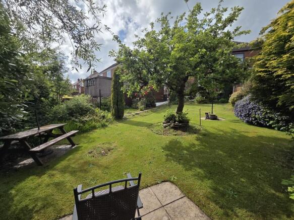 3 bed Semi-Detached for sale Image 11
