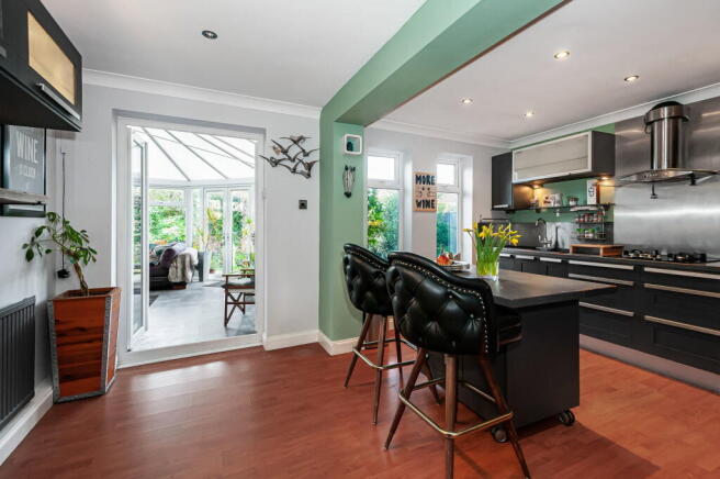 3 bed Detached for sale Image 9