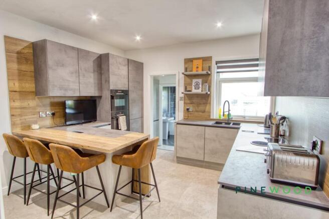 Kitchen / Breakfast Room