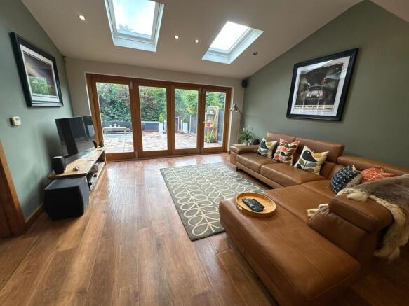 Stunning Open Plan Living Dining Space