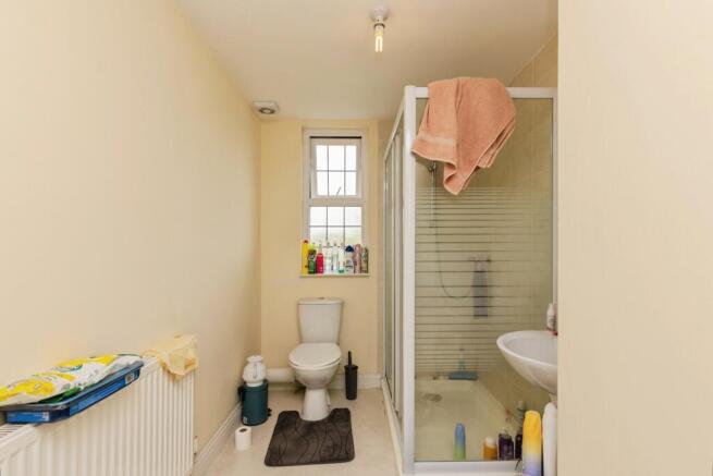 5 bed Semi-Detached for sale Image 12