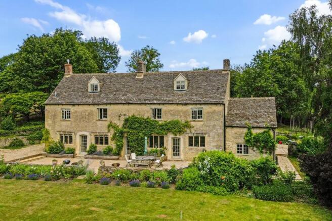 Lower Dean Farmhouse - Main.jpg