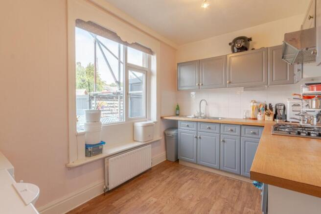 3 bed Semi-Detached for sale Image 5