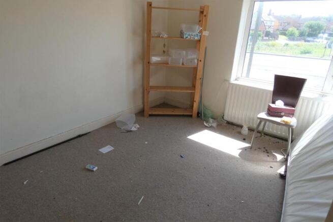 bedroom1.JPG