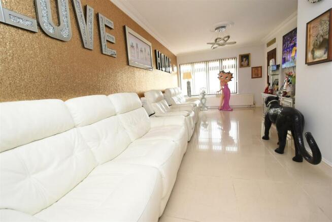 Lounge Diner