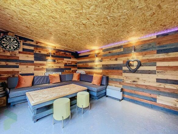 'Man Cave'/Bar/Ho...