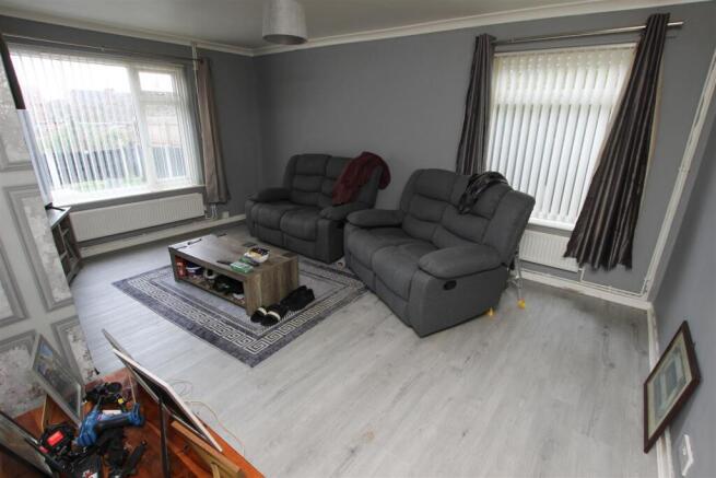 3 bed House for sale Image 5