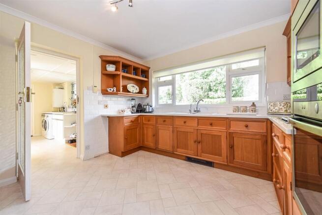 Kitchen.jpg
