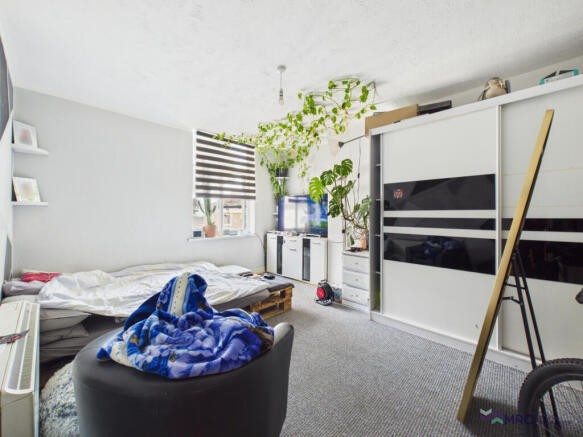 4 bed Terraced for sale Image 6