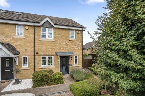 Brookwood Farm Drive, Knaphill, Woking, Surrey, GU21