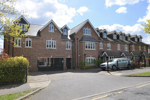 4, Crownwood Gate, Farnham GU9 7GE