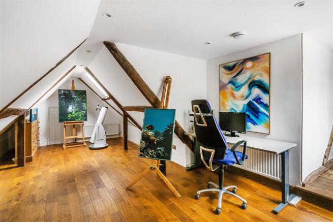 house. estate agency Cranleigh Barhatch Farm