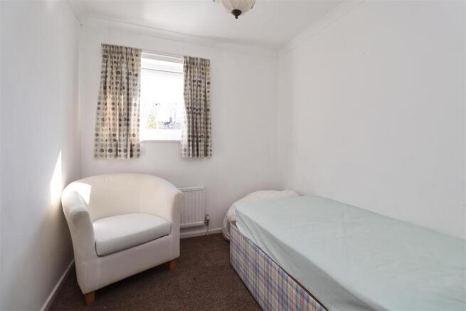 4 bed House for sale Image 11
