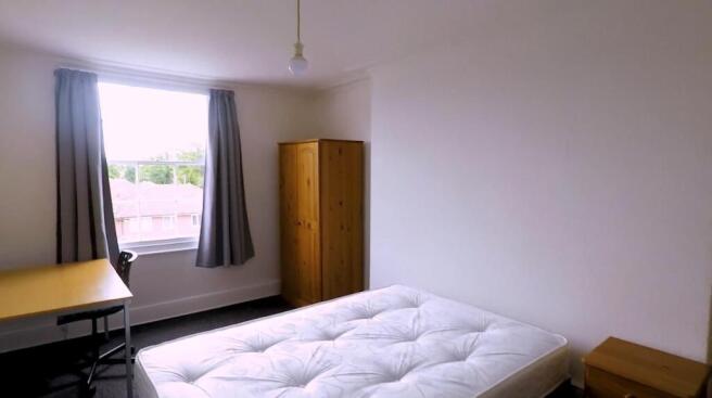 1 bed House Share to rent Image 4