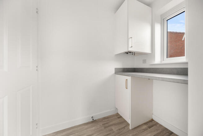 3 bed Semi-Detached for sale Image 9