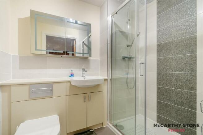 2 bed Apartment for sale Image 8