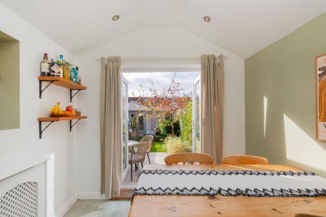 3C9RBN - Kitchen Diner H.jpg