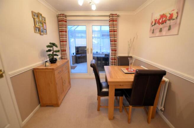 Dining room.jpg