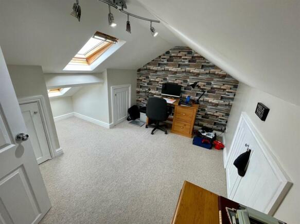 Bedroom 3.jpg