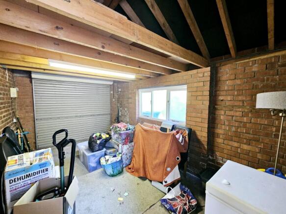 3 bed Semi-Detached for sale Image 11