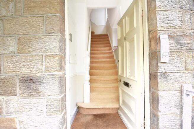 2 bed Flat for sale Image 7