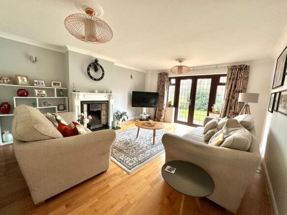 Pembridge Road, Bovingdon, HP3 photo 4